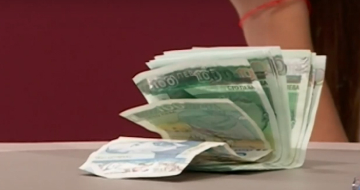 Доверителните сметки които адвокати и нотариуси притежават ще бъдат автоматично