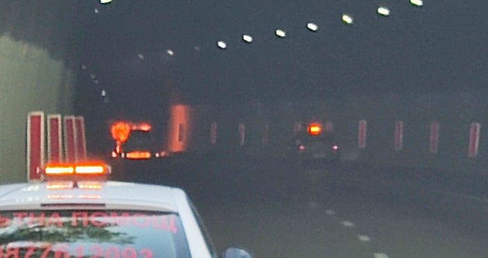 Снимки Фейсбук М ТопаловВременно е ограничено движението на автомагистрала Тракия