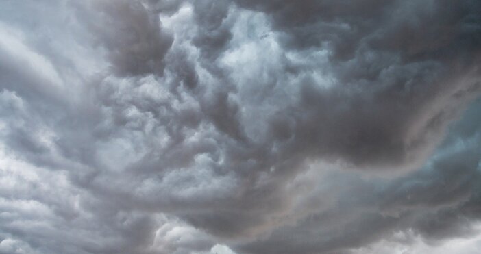 През нощта ще бъде ясно а утре – предимно слънчево