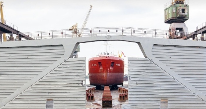 Mетодично но сигурно Турция задушава кораборемонта в България Това заяви