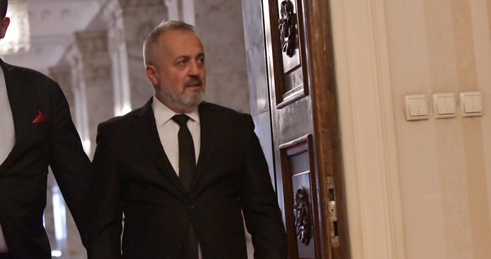 В предаването Денят започва председателят на заличения български клуб в