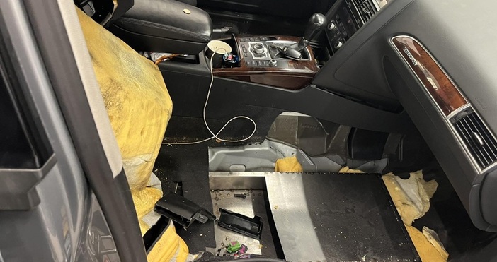 Близо 27 кг марихуана задържаха при съвместна проверка митнически и