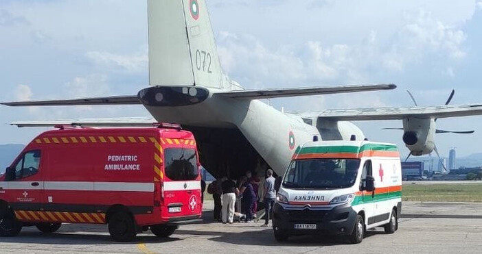 Екипаж от 16 та транспортна авиобаза – Враждебна изпълни задача по