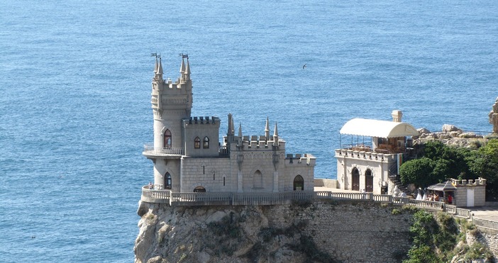 Какво не знаем за него и сините му водиЧерно море