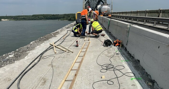 Продължава основният ремонт на българския участък на Дунав мост при