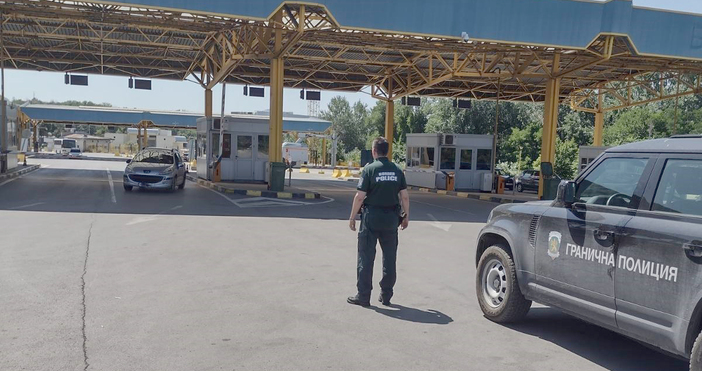 Служители от РД Гранична полиция – Русе задържаха част от
