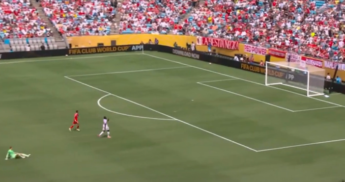 Отборът на Бенфика води с 1 0 на Байерн Мюнхен  в последен двубой за тях