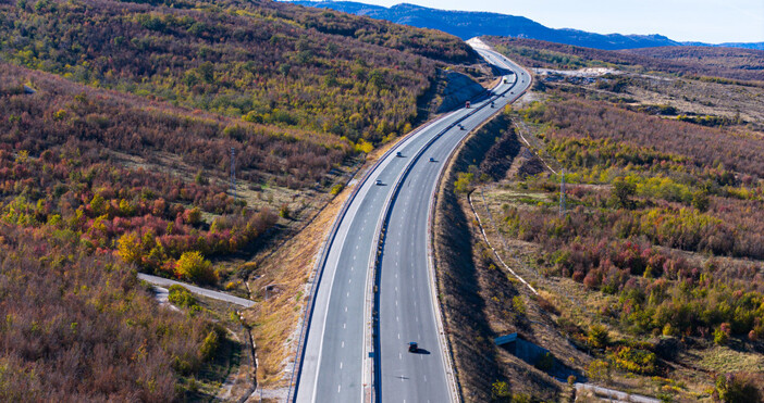 Парламентарната комисия по транспорт и съобщения прие на второ четене