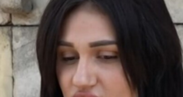 Дебора Михайлова от Стара Загора момичето чиято съдба обедини България