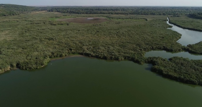 Горещото време е причина за бързото понижаване на нивото на