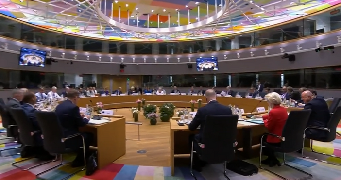 Кадри Youtube Държавните и правителствените ръководители на страните от Европейския съюз