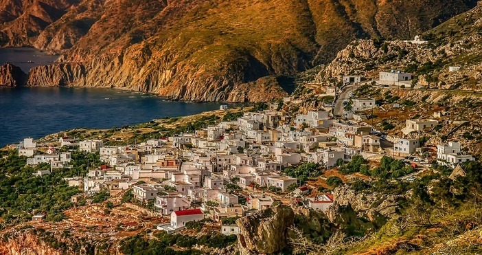 Гърция е любима дестинация на българските туристи както заради чистите