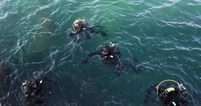 илюстрация  Водолази откриха стар потънал кораб в акваторията на Созопол