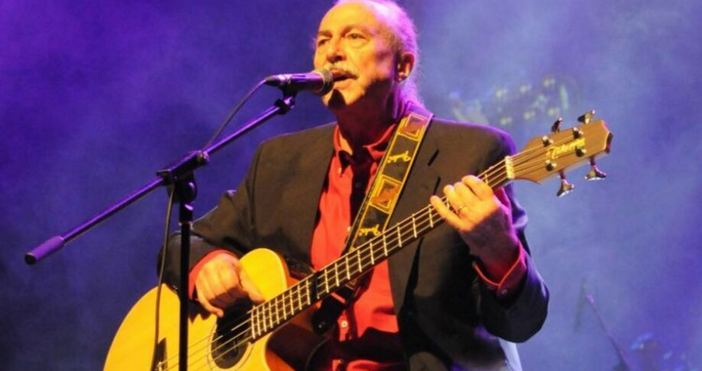 Голямо признание за известен наш певец Паметната плоча на основателя на Щурците