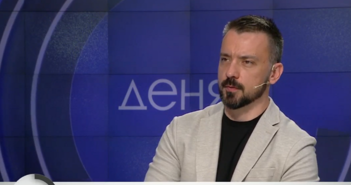 Има очевиден външен натиск През последните дни се повтаря тезата