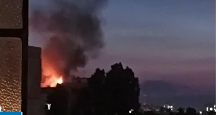 Пожар в жилищен блок в квартал Надежда в София От