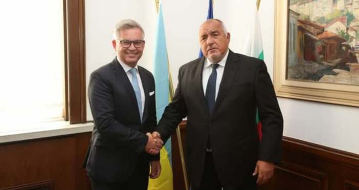 Бойко Борисов и еврокомисарят по вътрешните работи и миграцията Магнус