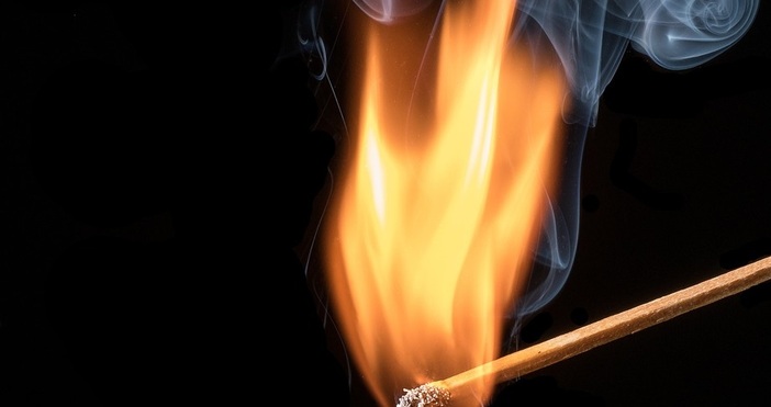 Задържан е 35 годишен мъж по обвинение за палеж на имот