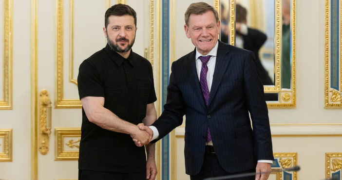 Украинският президент Володимир Зеленски каза че е поискал от Германия