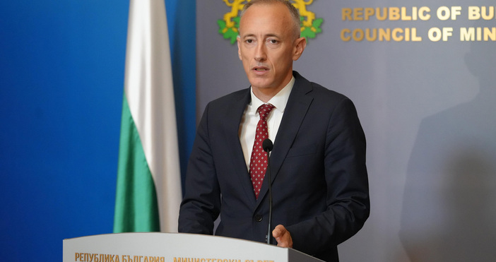 Темата за мандатността на директорите на училищата винаги е била