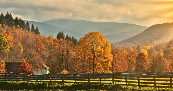 През нощта ще бъде ясно и почти тихо Утре ще