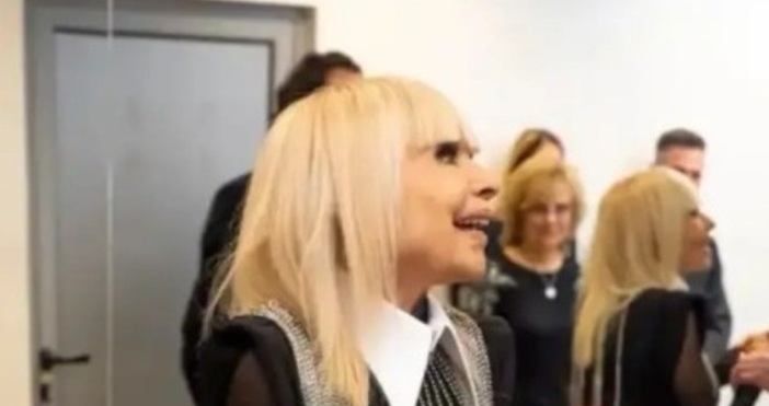 Боклукчийската инсталация може да се види на улица Съборна в