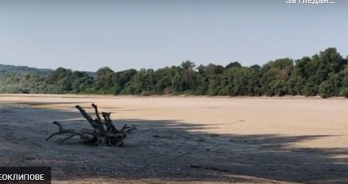 Русенци останаха без любимото място за плаж и разхлажданеПродължаващите горещини