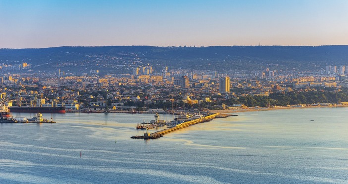 Плавно поскъпване от около 10 на цените на имотите във