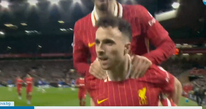 Популярният британски изпълнител Роби Уилямс посвети емблематичната си песен Angels на