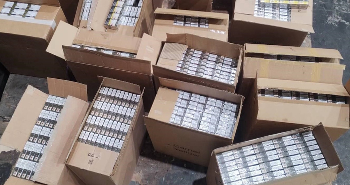 Митническите служители на Митнически пункт Лесово задържаха голямо количество от