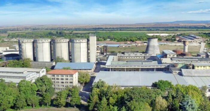 if-->
Горнооряховския производител на сладкарски изделия Захарни заводи АД ще предложи
...... 43,98% до 2, 80 лв. за акция цена на отваряне на сесията на 15 май, когато за последно е имало сделки с книжата на дружествата.
Компанията Захарни заводи Горна Оряховица е инвестирала 11 19 милиона лева в
...... 12-те месеца до края на септември 2018 г. "Захарни заводи" има продажби от над 83 милиона лева и печалба преди данъци от 1,366 милиона лева.
ЗАХАРНИ ЗАВОДИ един от големите производители в хранителната индустрия в
...... съществена добавена стойност за клиентите.Доставчик на основното оборудване е украинската компания Techinservice Limited, а главен изпълнител на строителството е фирма Вито-95 ООД гр. Стара Загора.
![Най голямата компания за производство на захар в България Захарни заводи