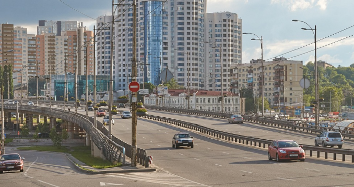 Украинците често купуват употребявани автомобили Те им позволяват да покрият