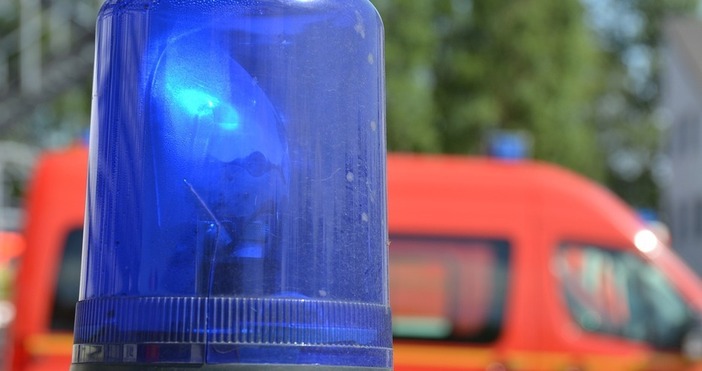 Бомбено устройства беше намерено пред дома на журналиста и издател