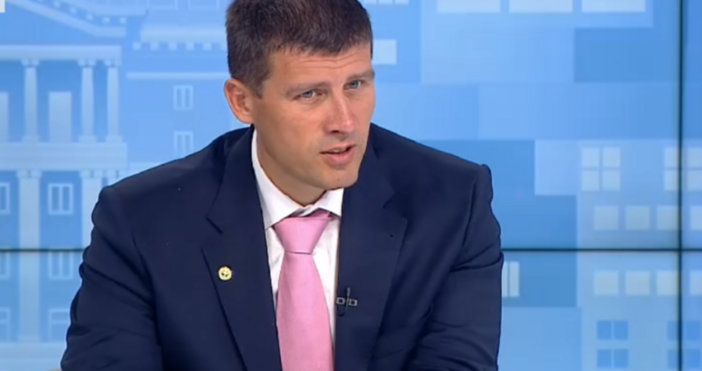 Лидерът на Величие Ивелин Михайлов заяви че най вероятно следващият арестуван