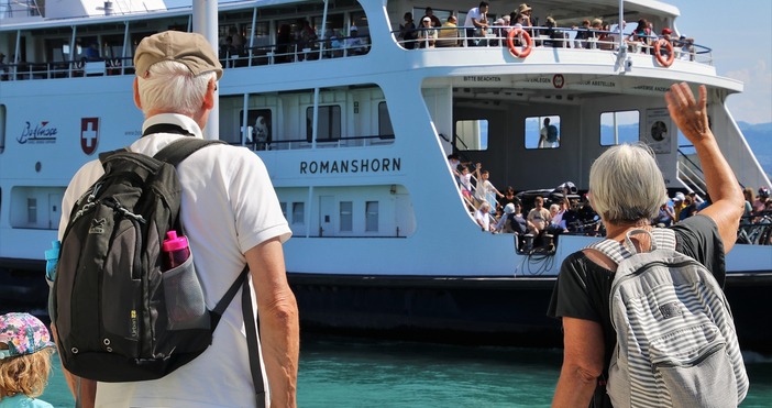 От началото на 90 те години много наши сънародници потърсиха препитание