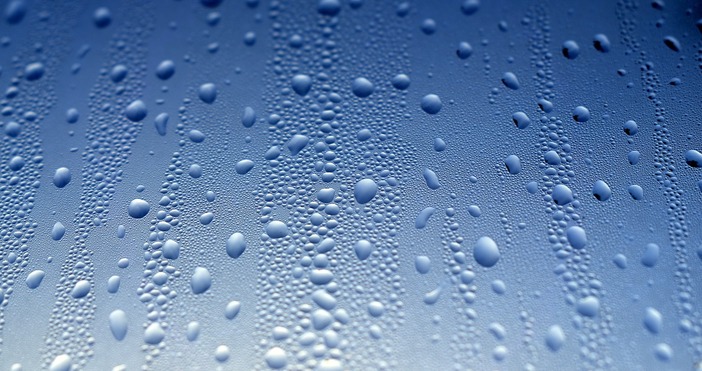 През нощта северозападният вятър ще отслабне Над много райони и