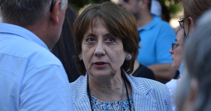 Политическият ни елит се изгаври с народната борба срещу корупцията