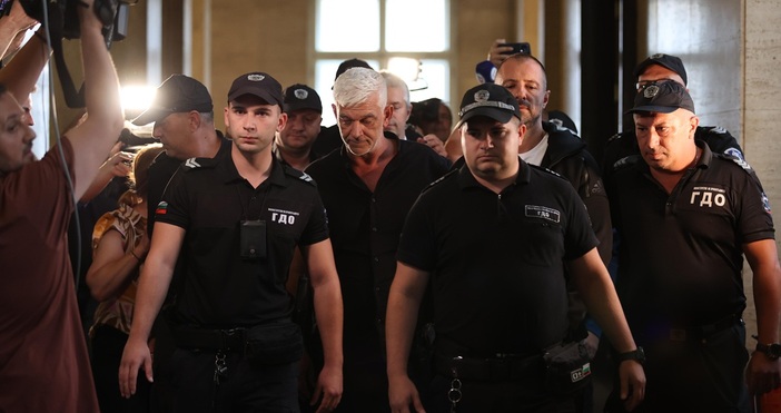 В организираната престъпна група се появи някакъв неизвестен народен представител,