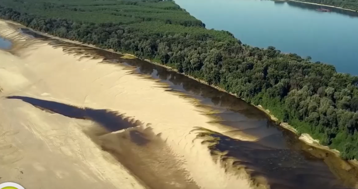 Как изглежда мястото което е любимо за плаж на русенциНеобичайно