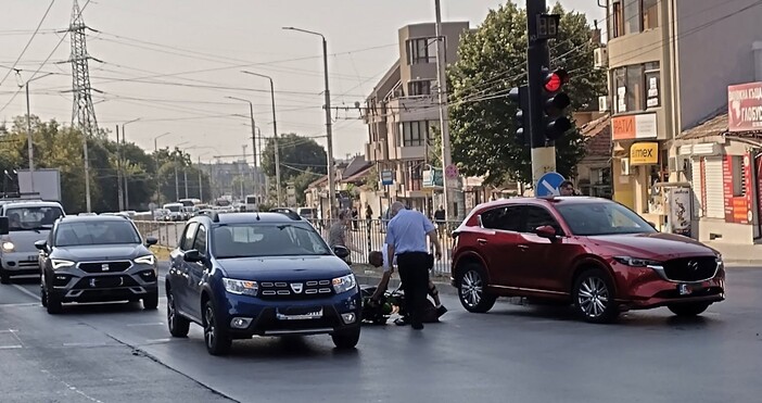 За пътнотранспортно произшествие с мотор съобщават очевидци във фейсбук групата