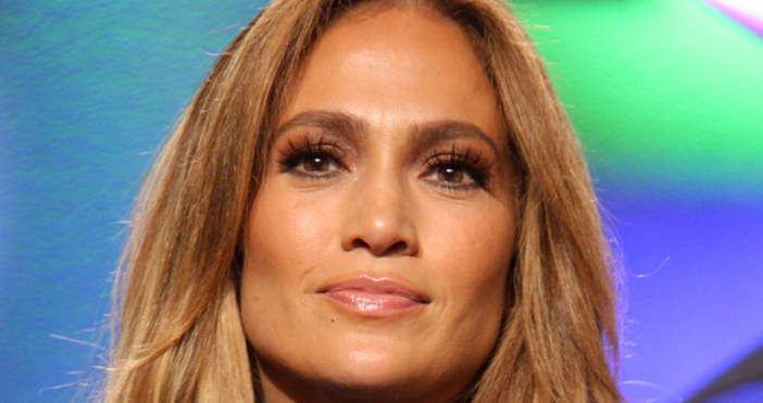 Дженифър Лопес няма намерение да минава под венчилото в скоро време