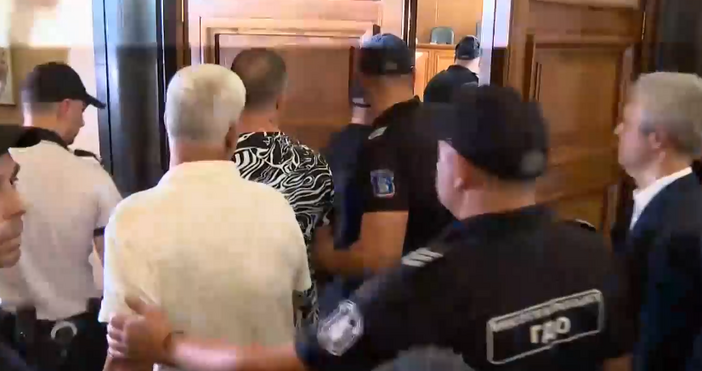 Апелативният съд остави в ареста варненския кмет Благомир Коцев и