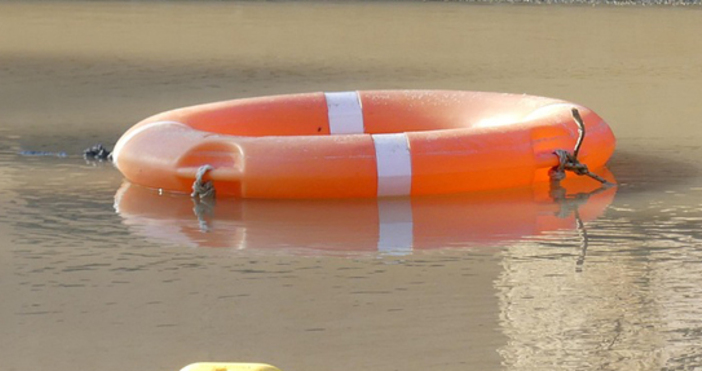 Двама българи бяха спасени от потъваща яхта край Пелопонес Морската охрана