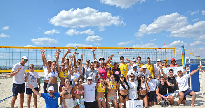 Снимки Община Варна Наградиха победителите в срещите от 3 ия кръг на