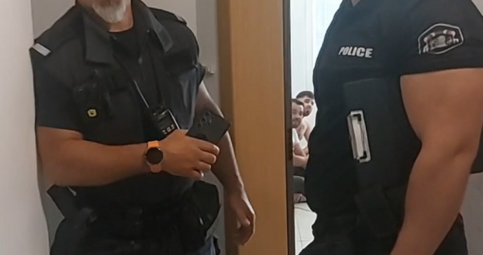 ДАНС и МВР са влезли в офиса на гражданско сдружение