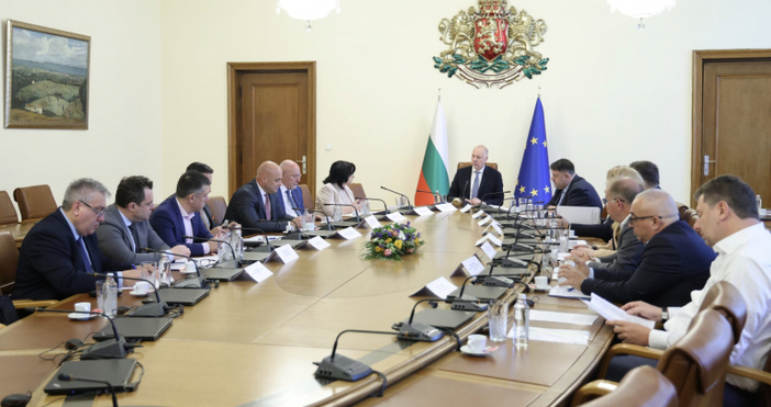 Правителството прие промени в Закона за въвеждане на еврото в