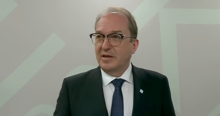 Самолет на военновъздушните сили на Бундесвера от правителствен отряд е