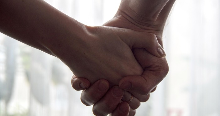 50 годишната италианска журналистка Лаура Санти се е подложила на асистирано