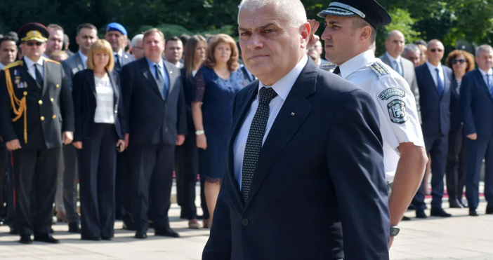 Бивш вътрешен министър разкри огромен проблем в МВР Той коментира и поредния