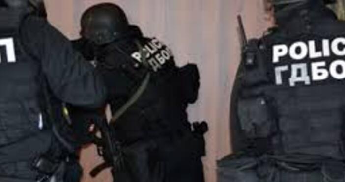 Престъпна група за пласиране на фалшиви банкноти е разкрита от